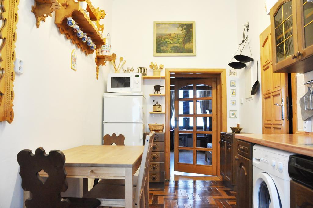 Traditional Slovak Apartment Bratislava Exterior foto