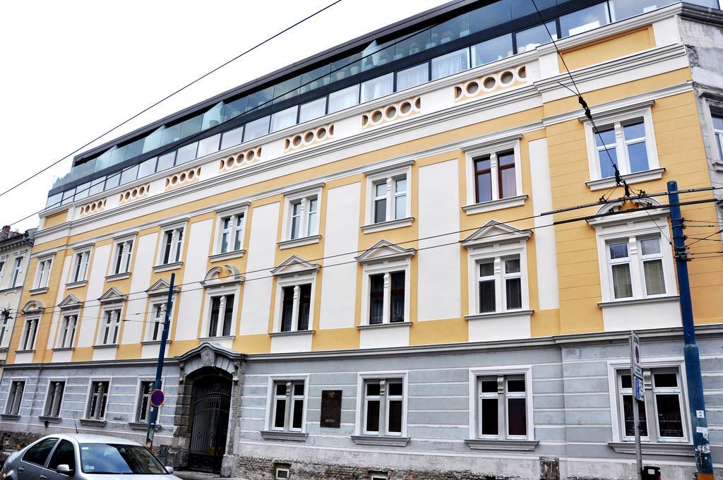 Traditional Slovak Apartment Bratislava Exterior foto